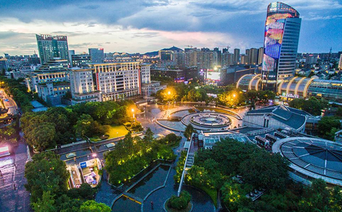 长征娱乐
消防水炮